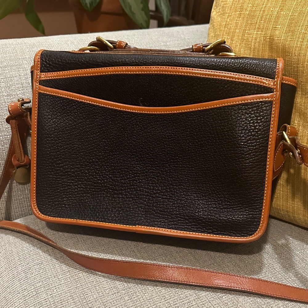 Vintage Black and Brown Leather Shoulder Bag - Picture 11 of 11